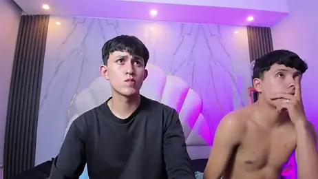 hoot_booys_ — вебкам-модель онлайн на stripchat