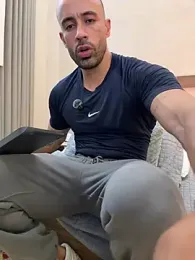 Mateo_Ospina_ — вебкам-модель онлайн на stripchat
