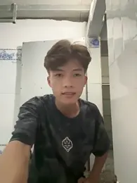 Nguyencuong1999 — вебкам-модель онлайн на stripchat