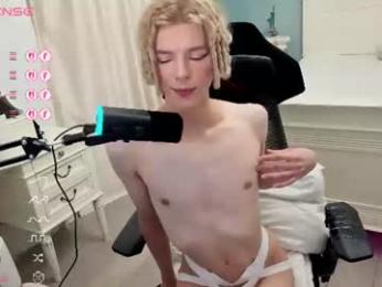 kudi_j — вебкам-модель онлайн на chaturbate