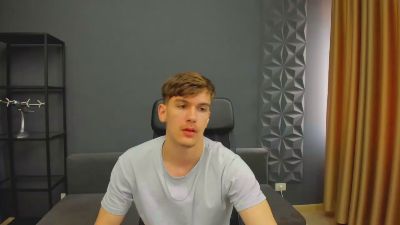 BradyFlint — вебкам-модель онлайн на cam4