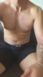 Lionparis — вебкам-модель онлайн на cam4