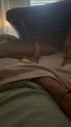 javi702 — вебкам-модель онлайн на cam4
