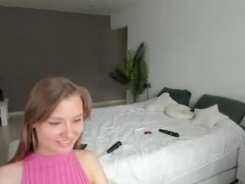 sofia_flowers — вебкам-модель онлайн на chaturbate