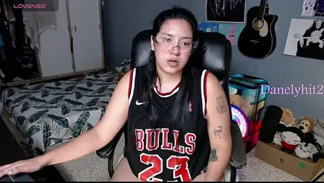 Danelyhit — Stripchat stream photo (Sep 2026)