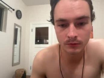 tyler_fox0 — вебкам-модель онлайн на chaturbate