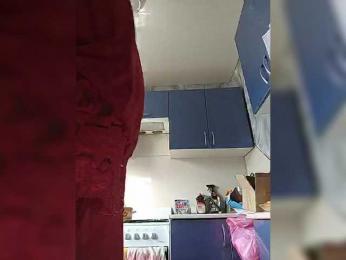 Alena61 — вебкам-модель онлайн на bongacams