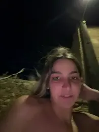 DoriDelux66 — вебкам-модель онлайн на stripchat