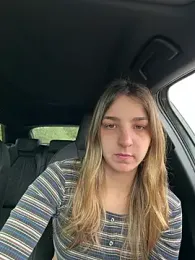 DoriDelux66 — Stripchat stream photo (Mar 2026)