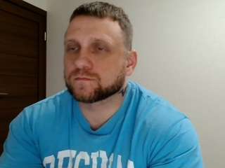 b-l-o-n-d — вебкам-модель онлайн на camsoda