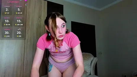 Cowell_Adelina — Stripchat stream photo (Sep 2026)