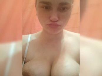 Suzka007 — Bongacams stream photo (Oct 2025)