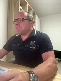 coupleLatinaLovers — Stripchat stream photo (Apr 2026)