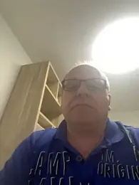 coupleLatinaLovers — Stripchat stream photo (Apr 2026)