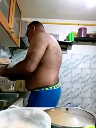 PhillDrake11 — вебкам-модель онлайн на stripchat