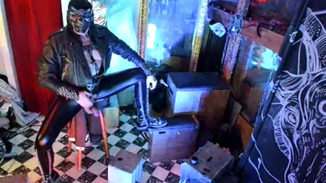 BULGEDEMON — вебкам-модель онлайн на stripchat