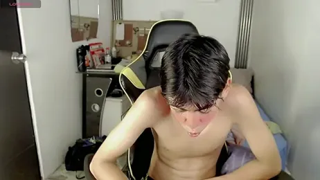 Liarr_ — вебкам-модель онлайн на stripchat