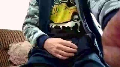 sardo222 — вебкам-модель онлайн на cam4