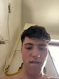 denysio69 — вебкам-модель онлайн на stripchat