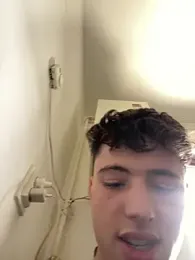 denysio69 — вебкам-модель онлайн на stripchat