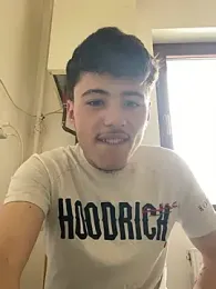 denysio69 — вебкам-модель онлайн на stripchat