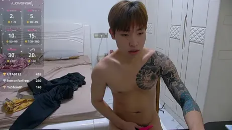 Similu-001 — вебкам-модель онлайн на stripchat