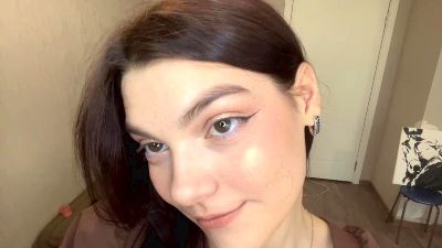 ElfriedeMahone — Cam4 stream photo (Jun 2026)