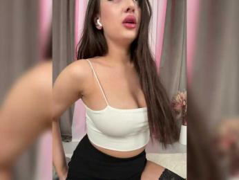 dee_zee — вебкам-модель онлайн на bongacams