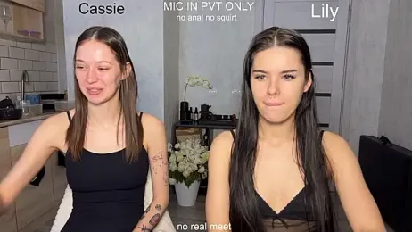 girls_secrets — Stripchat stream photo (Mar 2026)