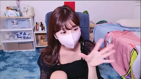 Runarunapi — вебкам-модель онлайн на stripchat