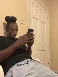 DaBishoo — вебкам-модель онлайн на stripchat