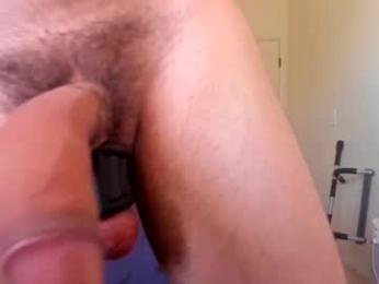 hung_dude_19 — Chaturbate stream photo (Mar 2026)