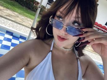 CristalSanz — вебкам-модель онлайн на livejasmin