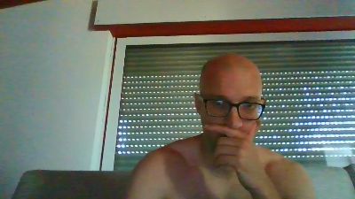 Axl_Ros2 — Cam4 stream photo (Jun 2026)