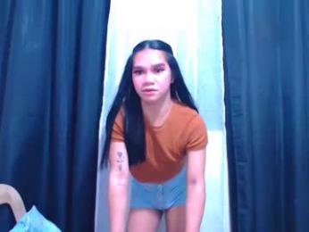 sweet_zoey12 — вебкам-модель онлайн на chaturbate