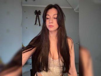 _Meggi_ — вебкам-модель онлайн на bongacams