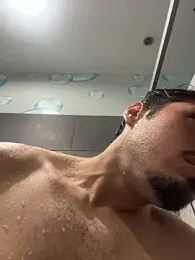 mrredcorn — вебкам-модель онлайн на stripchat