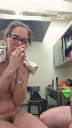 AlbaFox — вебкам-модель онлайн на cam4