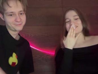 titsDestroy2007 — вебкам-модель онлайн на bongacams