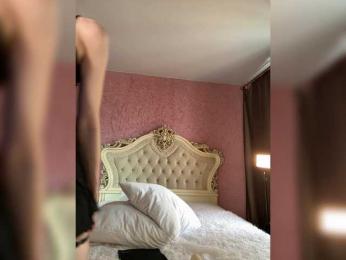 Enchantressss — вебкам-модель онлайн на bongacams