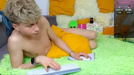 LandelRay — Stripchat stream photo (Mar 2026)