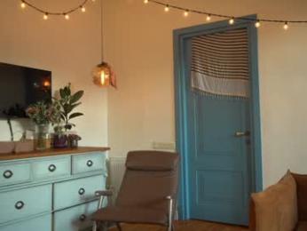 ms_dira — вебкам-модель онлайн на chaturbate