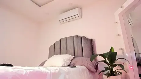 molly_cams8 — Stripchat stream photo (Mar 2025)