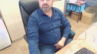 oscar_msng — вебкам-модель онлайн на cam4