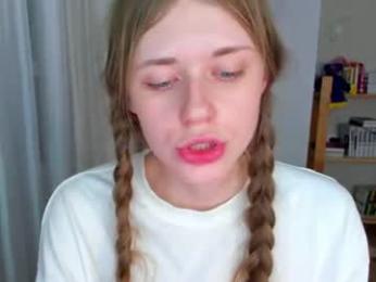 hakulissa — вебкам-модель онлайн на chaturbate