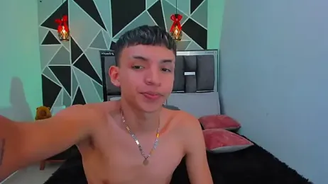 Juan_Nd_Steven — вебкам-модель онлайн на stripchat