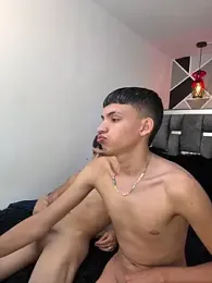 Juan_Nd_Steven — вебкам-модель онлайн на stripchat