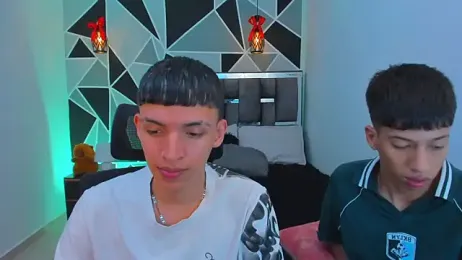 Juan_Nd_Steven — вебкам-модель онлайн на stripchat