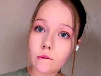 MelMooon — Bongacams profile photo