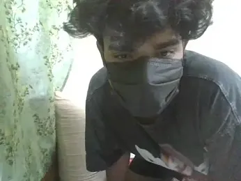 kriZ08 — вебкам-модель онлайн на stripchat